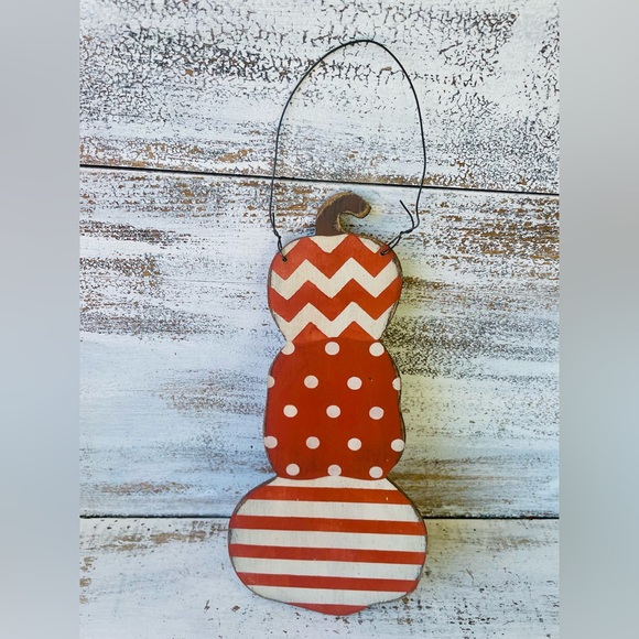 *Stacked Designer Pumpkins Hanger - Picture 10 of 12